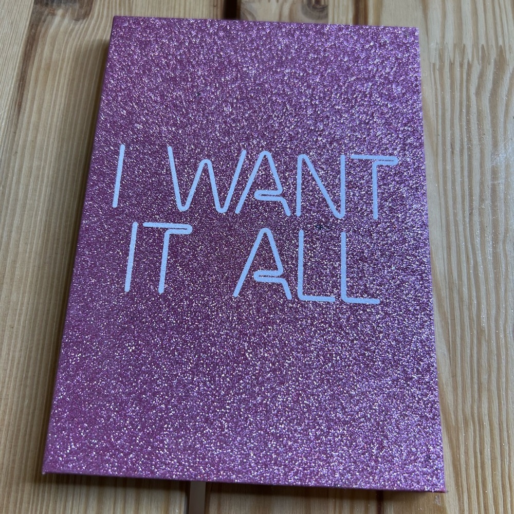 Kylie cosmetics eye shadow pallet